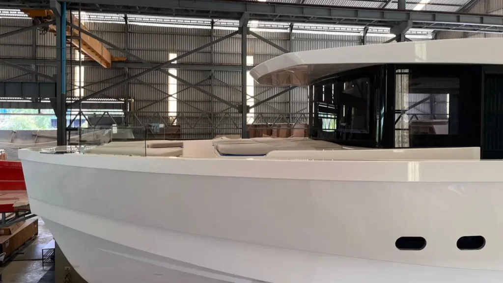 LA Motion 48 by Ladenstein Yacht side view